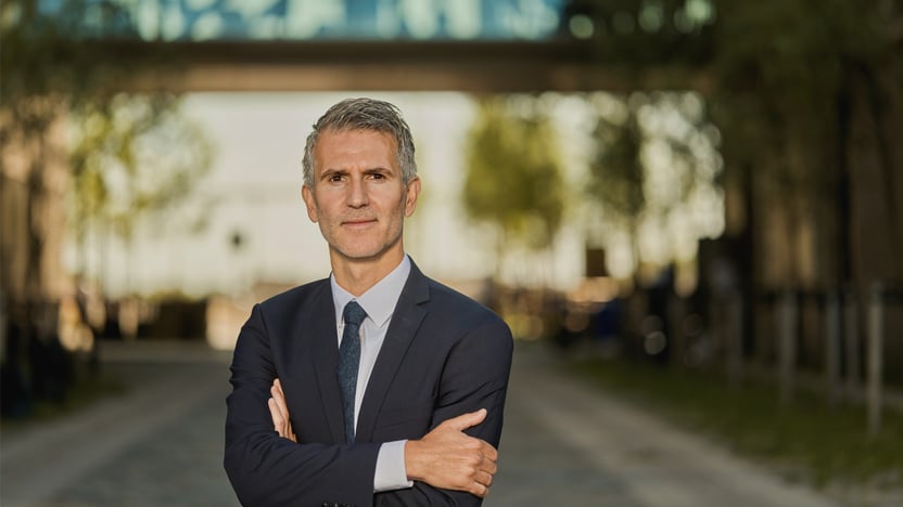 Profilbillede af Frederik Engholm, Chefstrateg: Beskriver og definerer de store linjer i global økonomi og investeringsforhold. Herunder Nykredits holdning til investering, rente-, valuta- og aktiemarkedet.